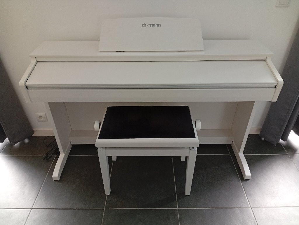 Piano numérique Thomann DP32 + tabouret + casque, Enlèvement, Comme neuf, Blanc, Piano