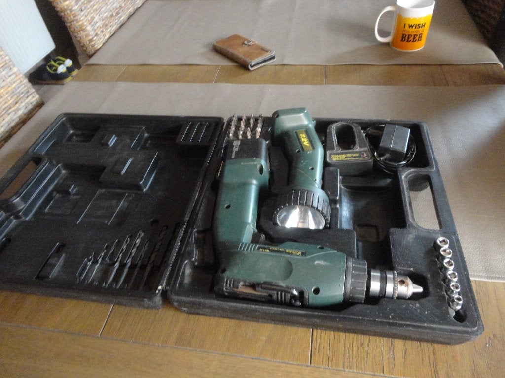 2 Handboor machines, Enlèvement ou Envoi, Utilisé