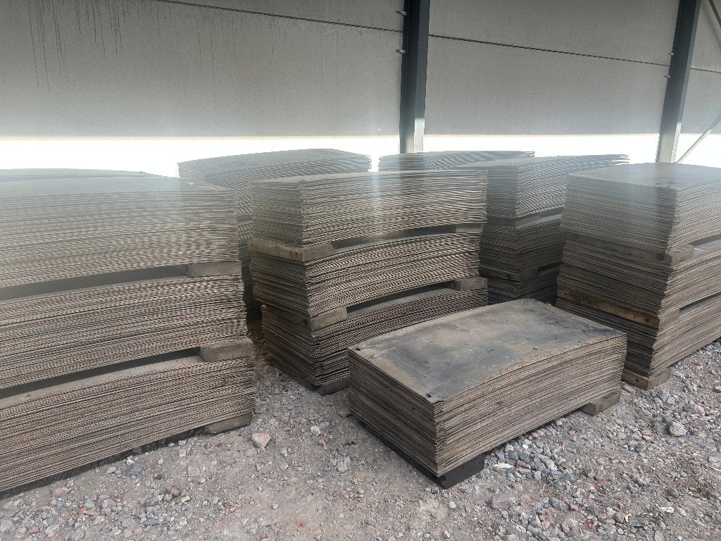 metalen platen 127 x 60 (2000 st), Doe-het-zelf en Bouw, Ophalen, Zo goed als nieuw, Overige materialen