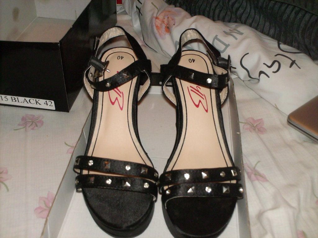 a vendre chaussure pour dame, Vêtements | Femmes, Enlèvement ou Envoi, Comme neuf, Autres types, Noir