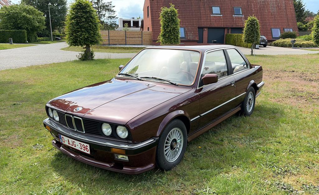 BMW e30 320i 2deurs van 1983, Auto's, BMW, Automaat, Achterwielaandrijving, Beige, Leder