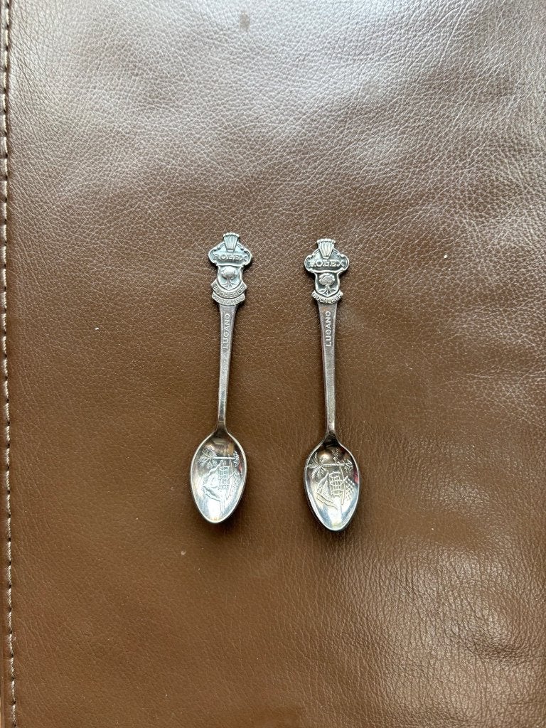 Rolex : deux cuillères à café siglées Lugano et Interlaken, Enlèvement