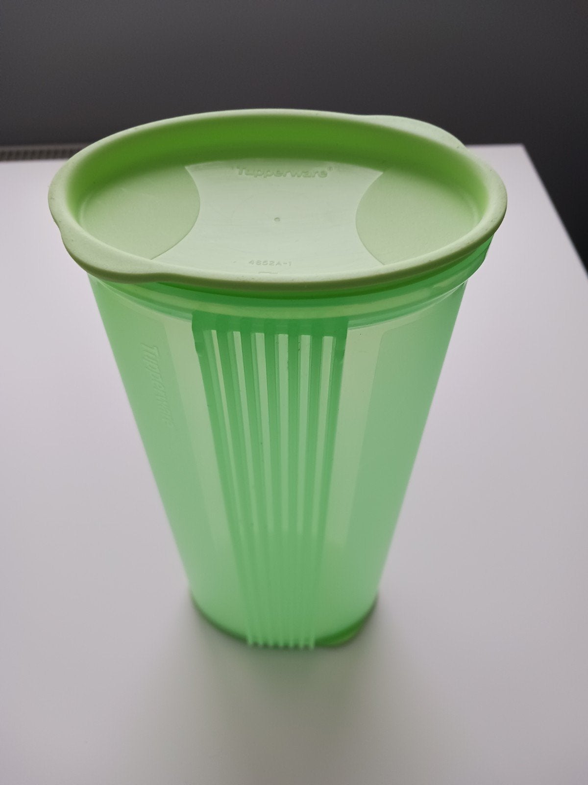 Groene spaghettidoos van Tupperware te koop., Enlèvement, Comme neuf, Vert, Boîte de conservation
