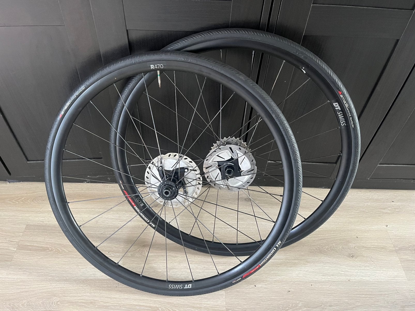 Dt swiss r470 wielset + schijven + cassette (11 speed), Fietsen en Brommers, Fietsonderdelen, Wiel, Ophalen of Verzenden, Zo goed als nieuw