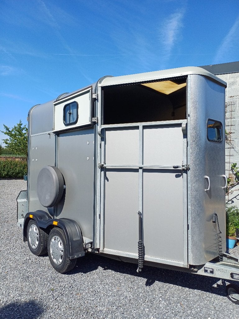 Ifor Williams HB505RDL - trailer 2 paarden, Dieren en Toebehoren, Paarden en Pony's | Trailers en Aanhangwagens, Ophalen, Gebruikt
