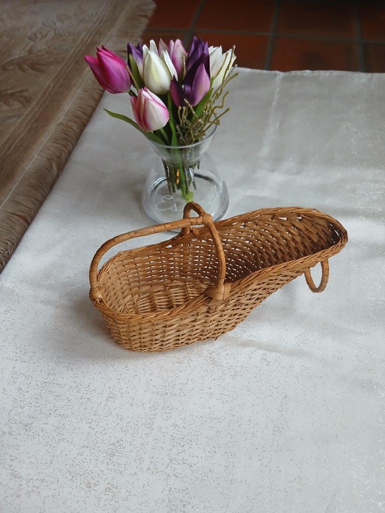 Vintage wijnfles korfje / rieten flessenmandje – decoratief, Huis en Inrichting, Woonaccessoires | Schalen en Manden, Ophalen of Verzenden