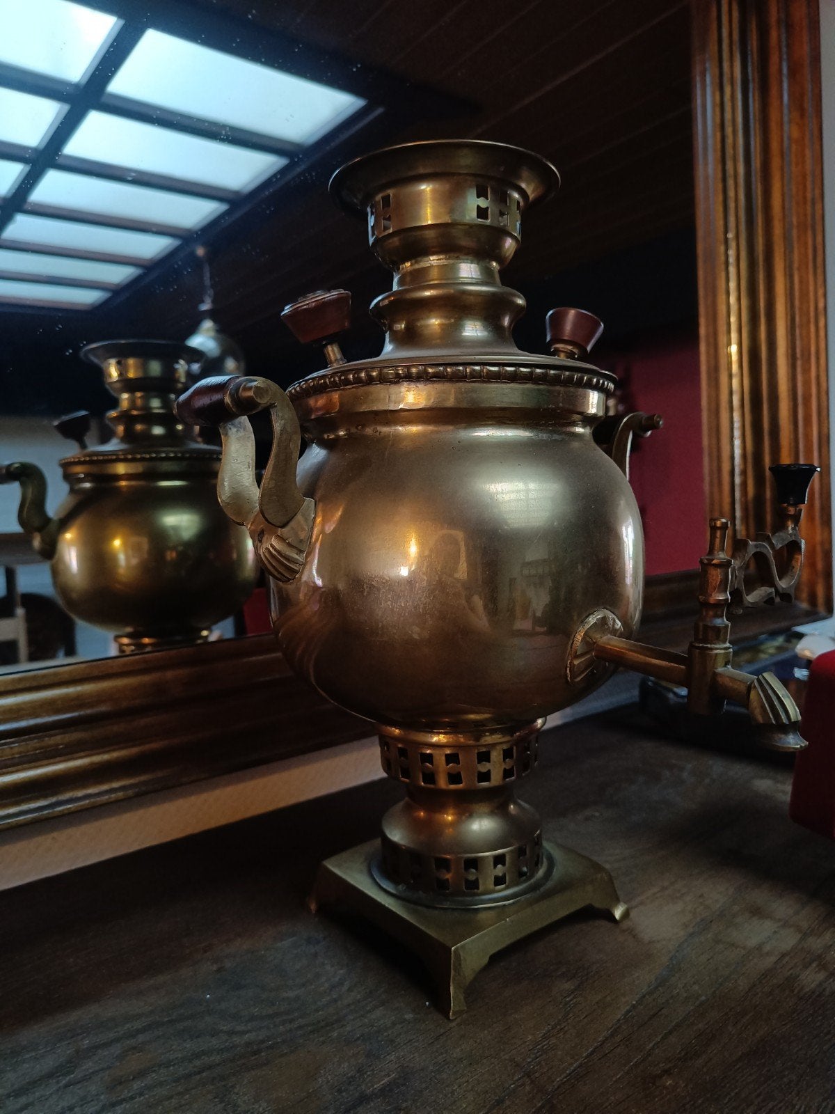 Antieke theepot, Enlèvement