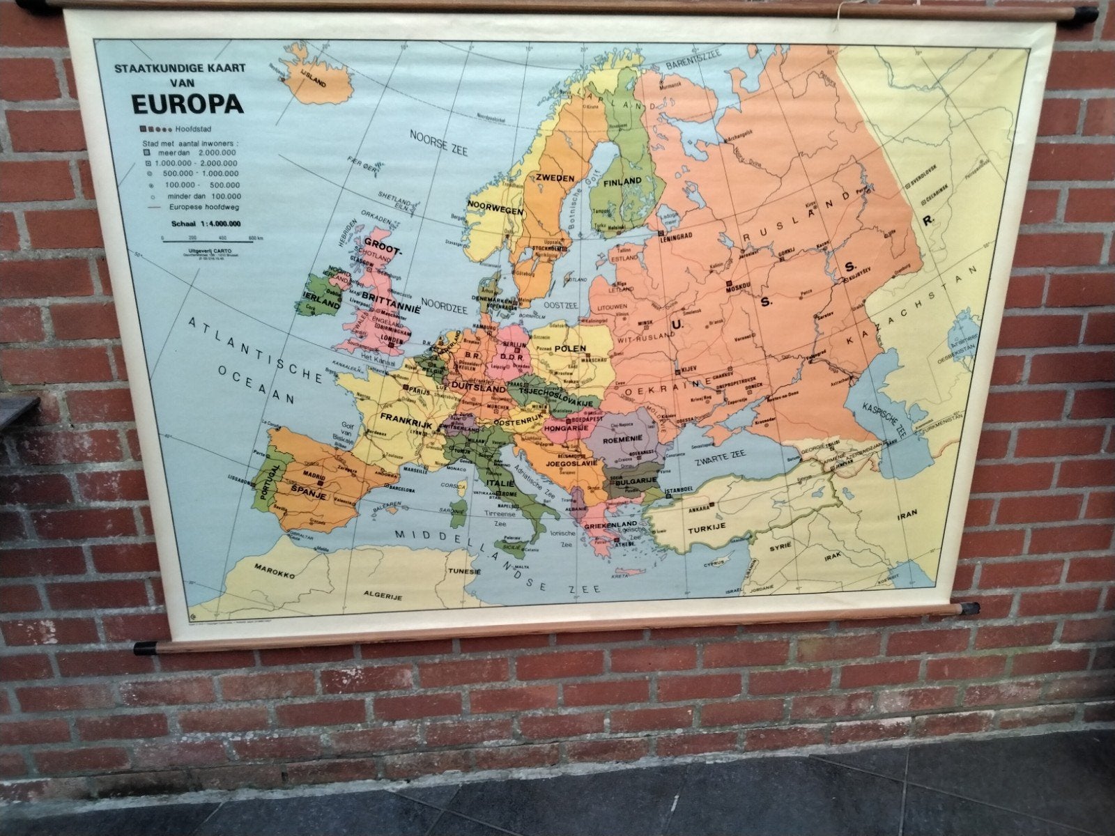 oude  schoolkaart, Enlèvement
