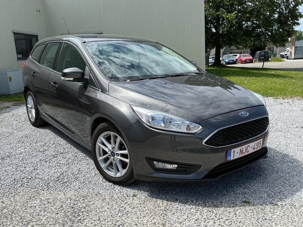 Ford Focus 1.5tdci SW 2016 Euro6, Auto's, Ford, Dealer onderhouden, Stof, 4 cilinders, Bedrijf