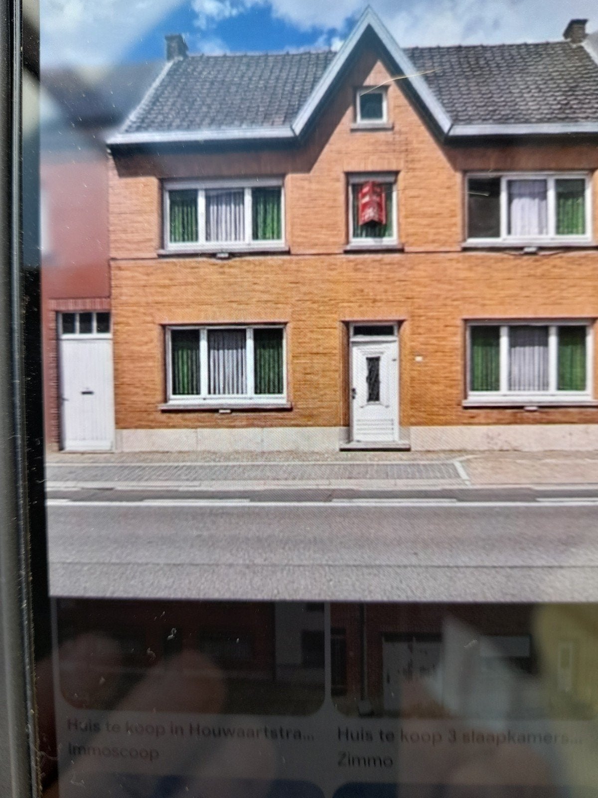 huis te koop te Hillegem.