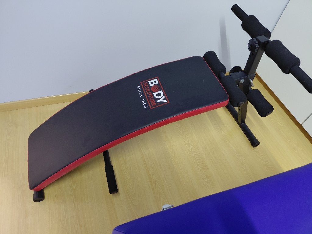 Complete set: Massagetafel, buiktrainer en fitnessbal, Ophalen, Zo goed als nieuw, Benen, Fitnessbal