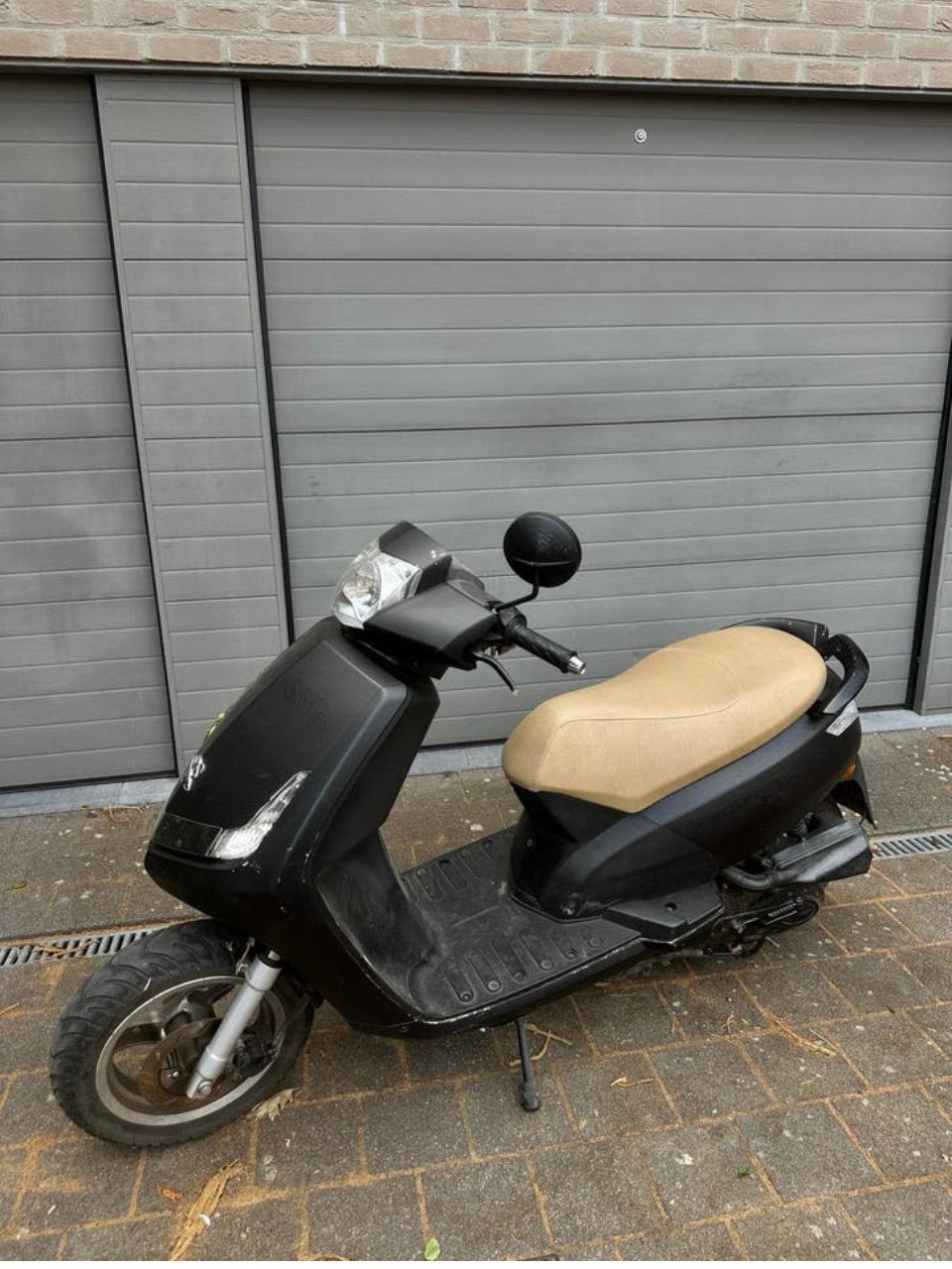 Peugeot Vivacity 4T – nieuwe batterij – opknapper, Vélos & Vélomoteurs, Scooters | Peugeot, Enlèvement, Comme neuf, Vivacity