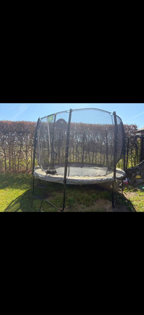 Exit trampoline, Enlèvement, Comme neuf