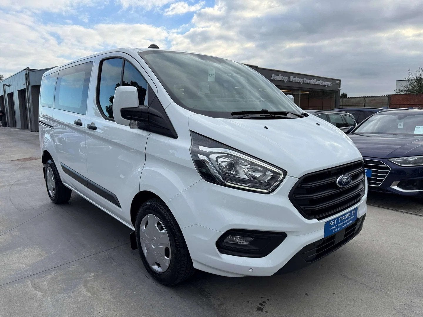 Ford Transit Custom 2.0 TDCI 9 ZETELS NAVIGATIE CARPLAY LED, Wit, Overige carrosserie, Ford, 1997 cc