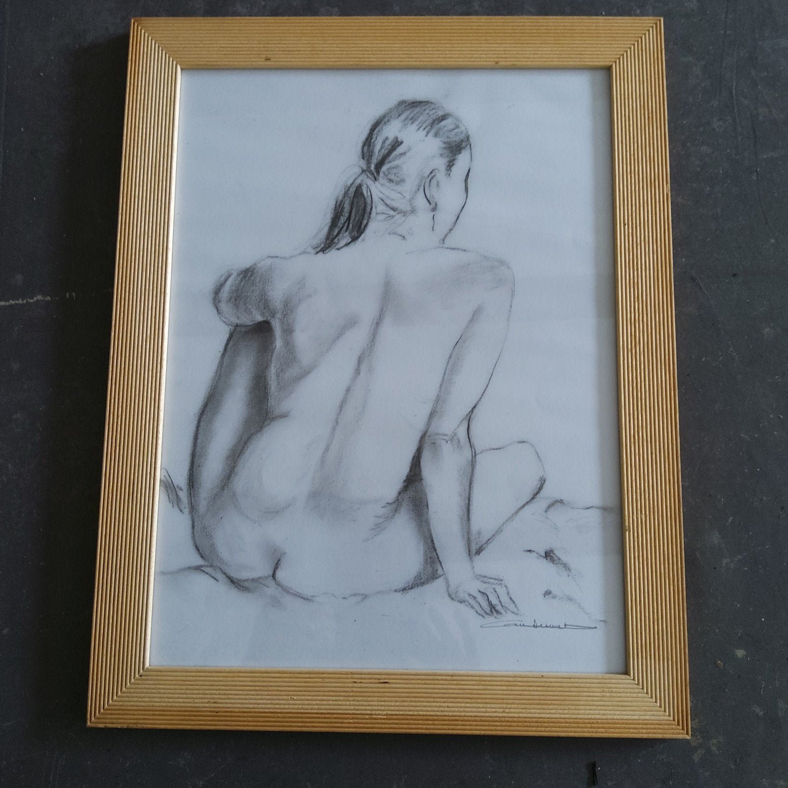 Originele gesigneerde tekening. Ingelijst 46 x 36 cm., Antiquités & Art, Art | Dessins & Photographie, Enlèvement, Dessin, Dessin au fusain