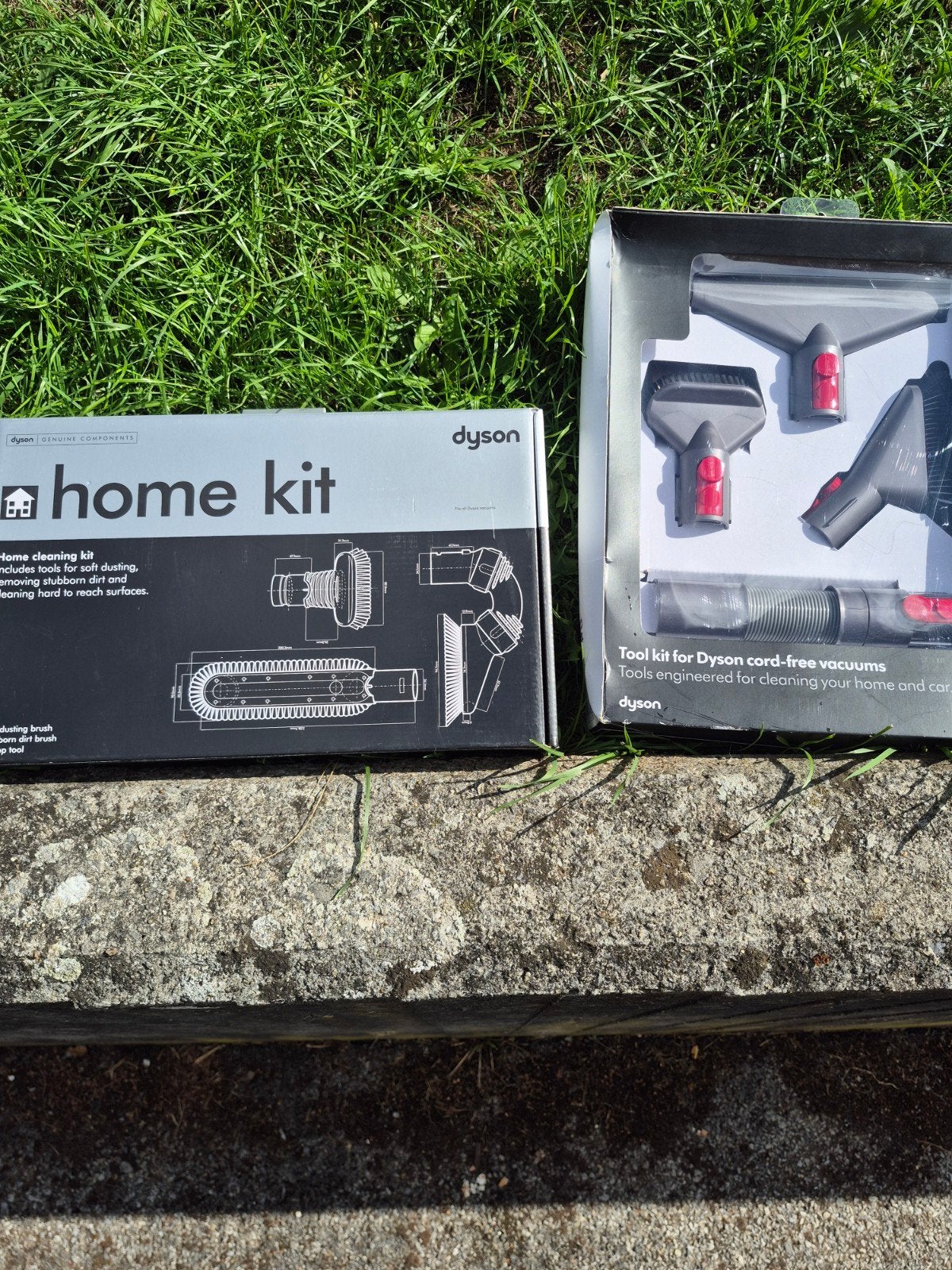 Dyson kit accessoires pour série V ou DC. prix au kit, Electroménager, Neuf, Réservoir, Enlèvement, Dyson