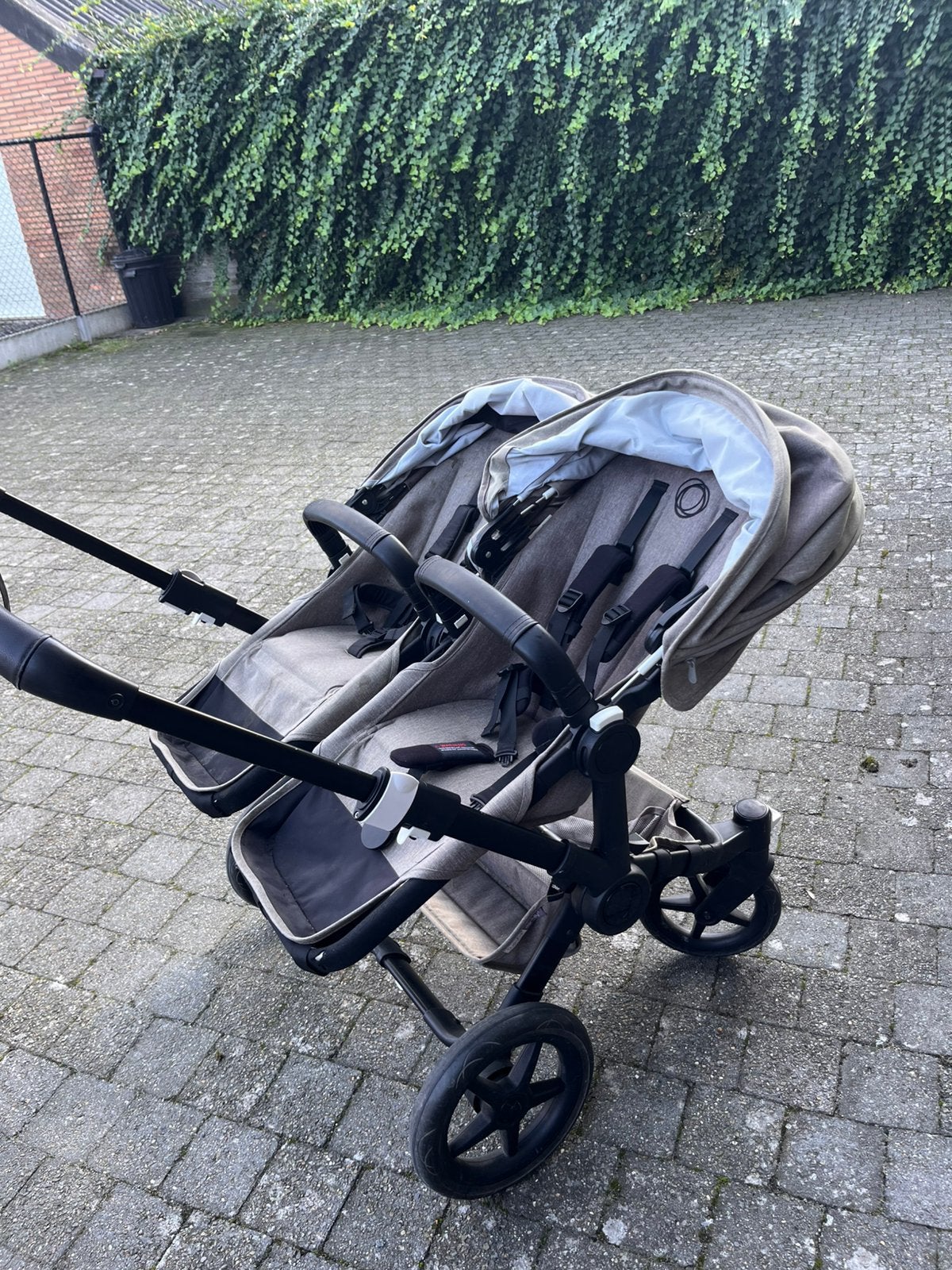 Bugaboo Donkey 3 Duo - Mineral Taupe, Ophalen, Zo goed als nieuw, Maxi-Cosi, Regenhoes