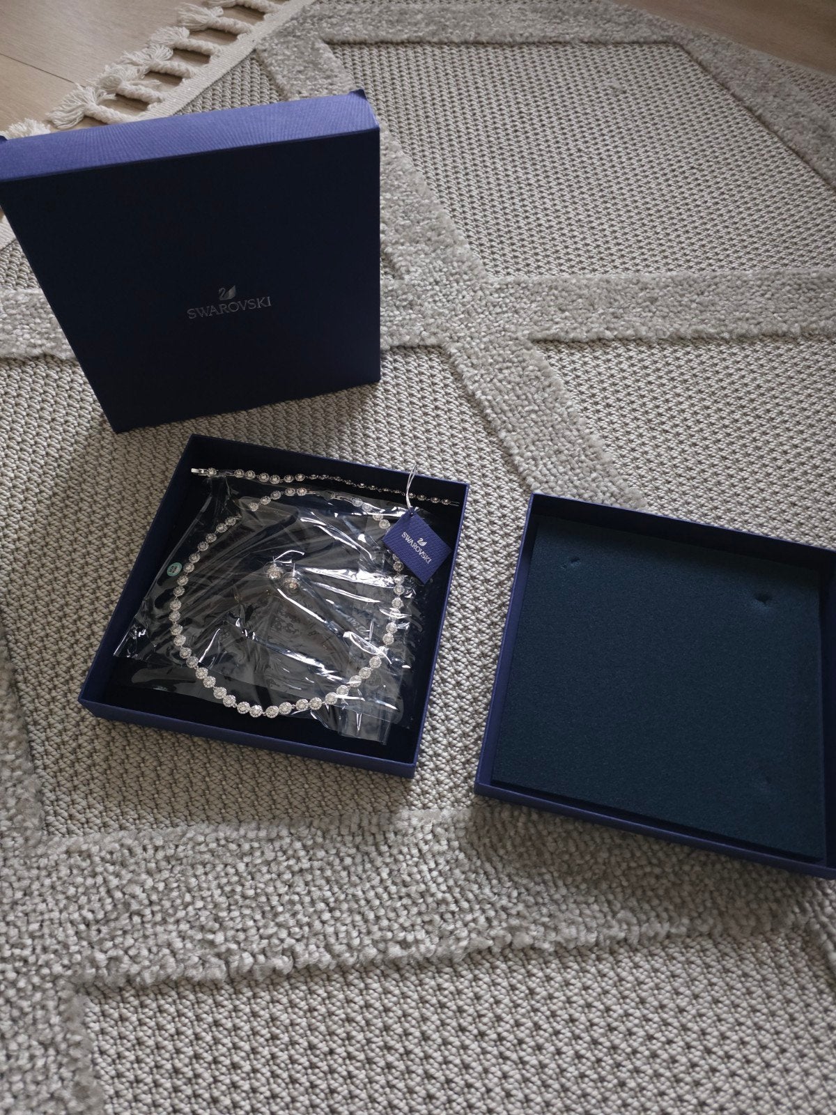 Swarovski ensemble, Handtassen en Accessoires, Portemonnees, Ophalen of Verzenden