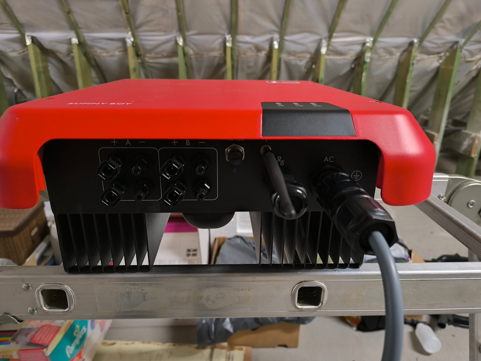 Omvormer Sunny Boy 3.0kw, Doe-het-zelf en Bouw, Zonnepanelen en Toebehoren, Ophalen, Zo goed als nieuw