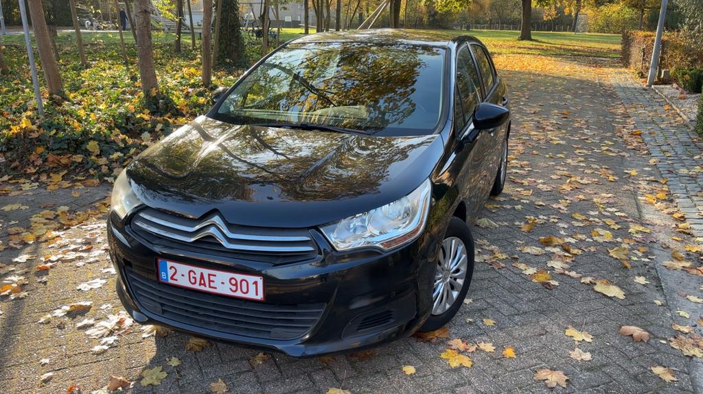 Citroen C4 1.4 benzine 108.000km euro 5, Auto's, Stof, 4 cilinders, Zwart, Particulier