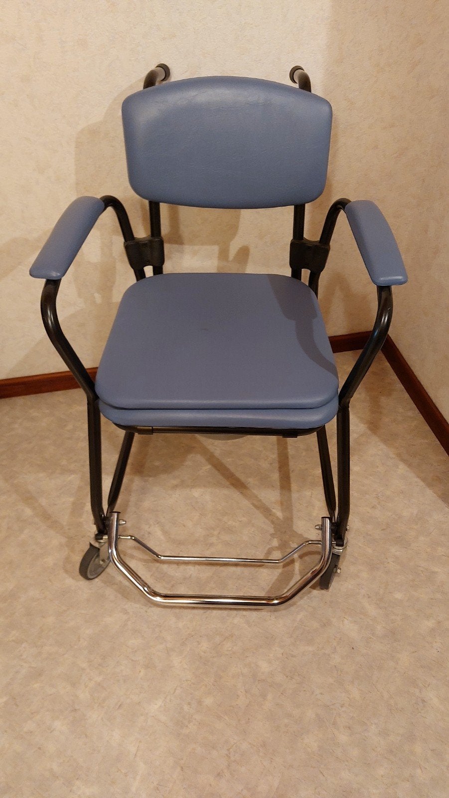Fauteuil roulant, Divers, Chaises roulantes, Enlèvement ou Envoi