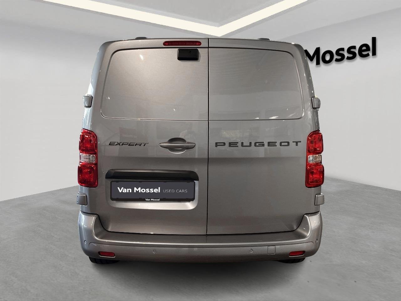 Peugeot Expert Standard L2 2.0 BlueHDi 180 EAT8, 177 ch, 4 portes, Entreprise, 3 places