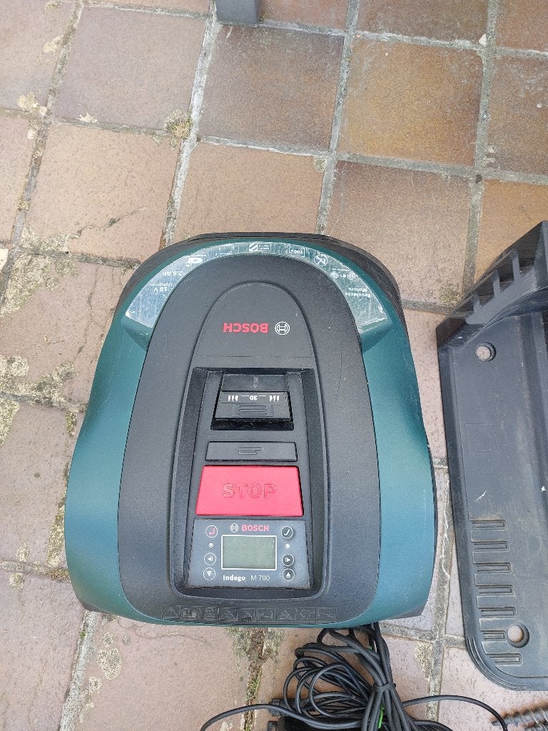 Robotmaaier Bosch M700 indigo, Ophalen