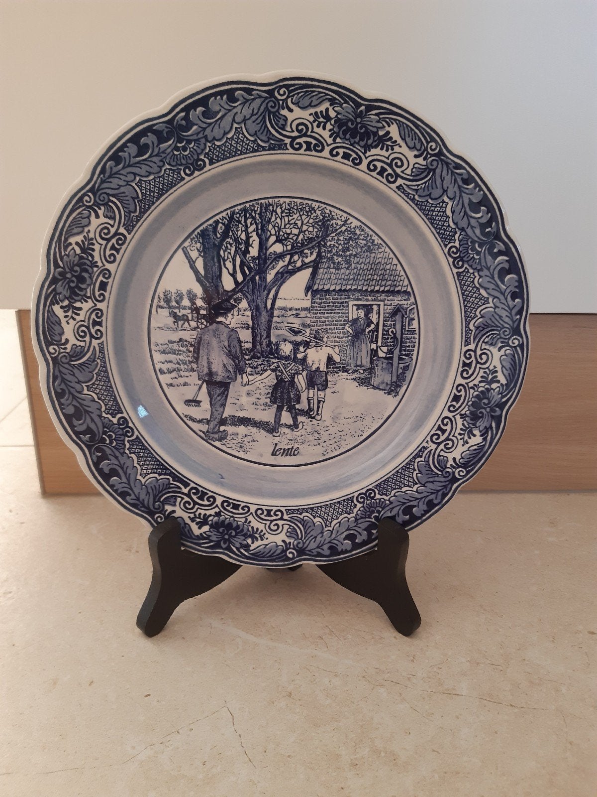 Sierbord  Delfts blauw, Ophalen