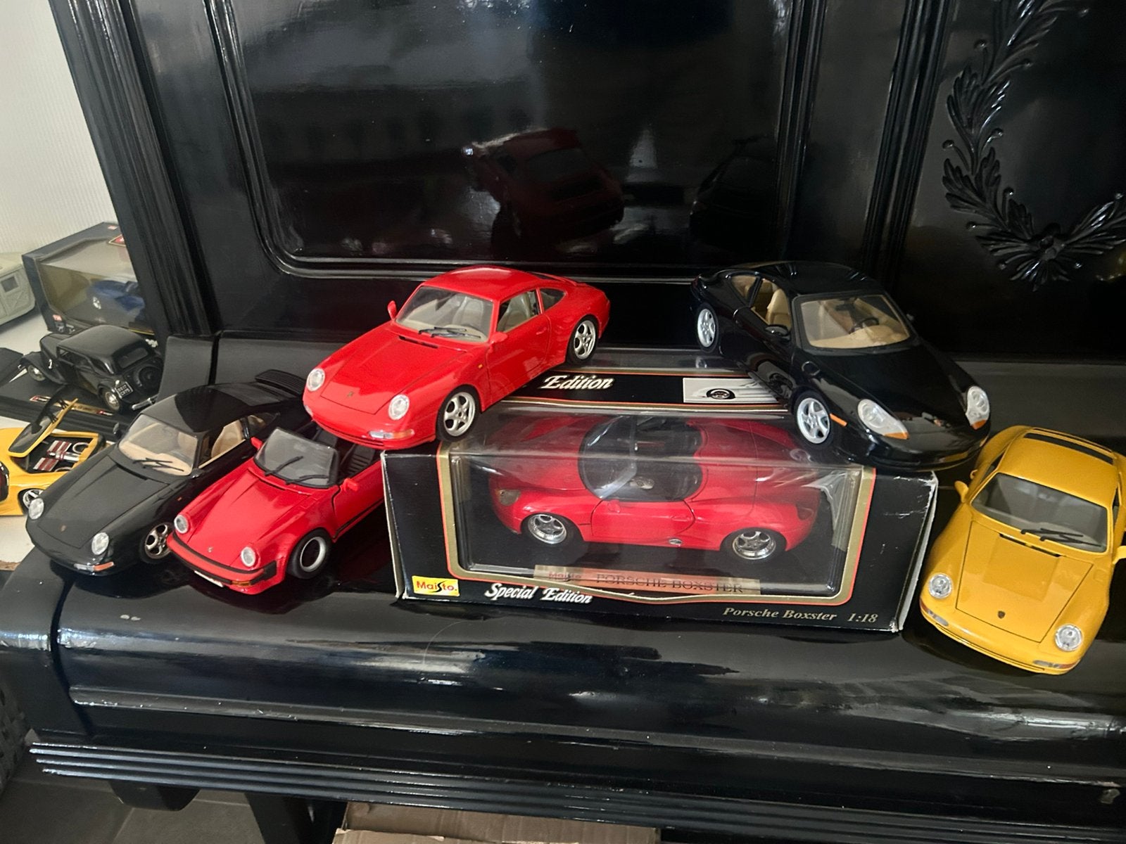 Porsche 25 e stuk, Hobby en Vrije tijd, Modelauto's | 1:18, Ophalen, Zo goed als nieuw