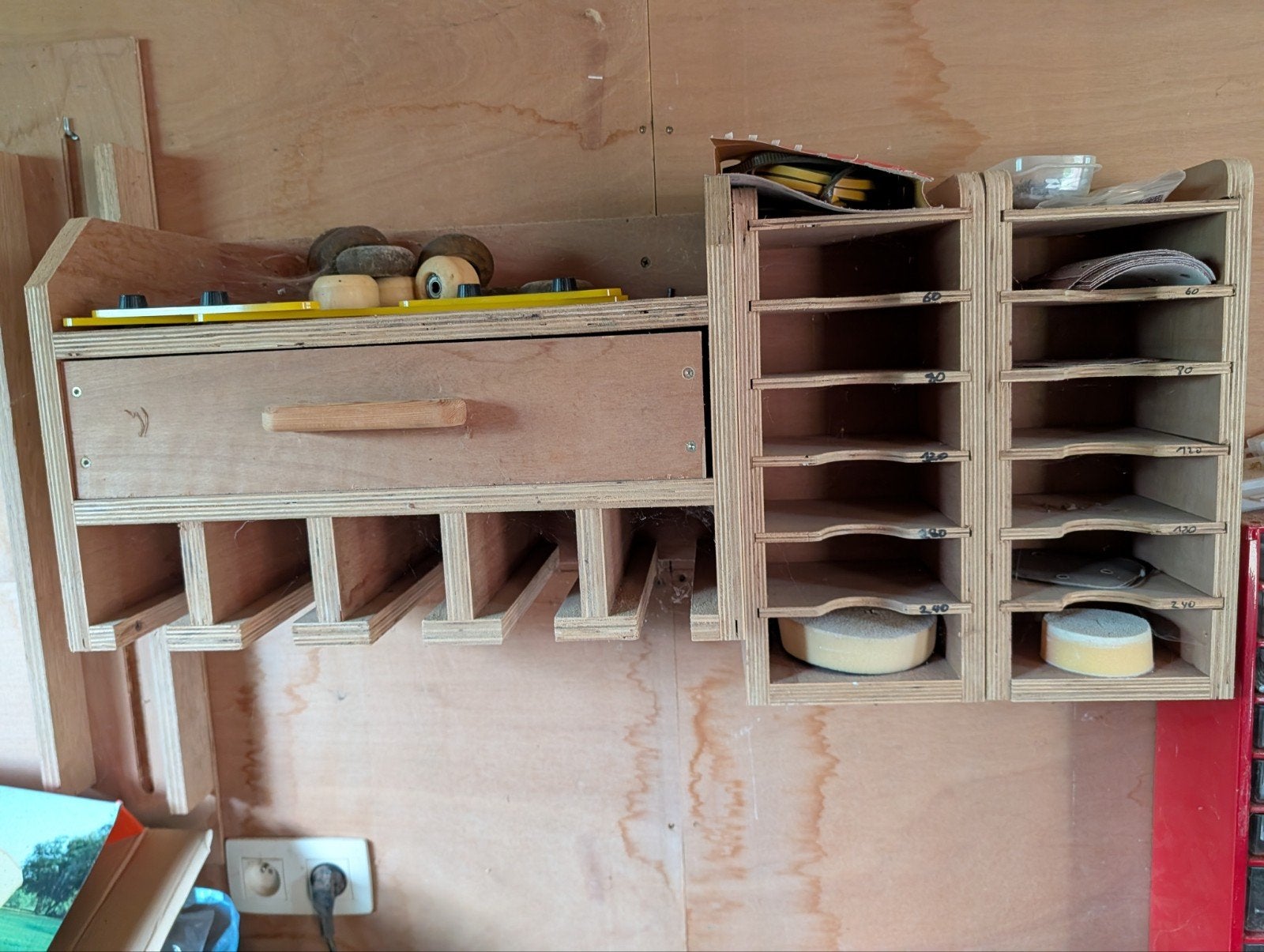 Zelfgemaakt Gereedschapsrek – Hout, Ophalen, Gebruikt