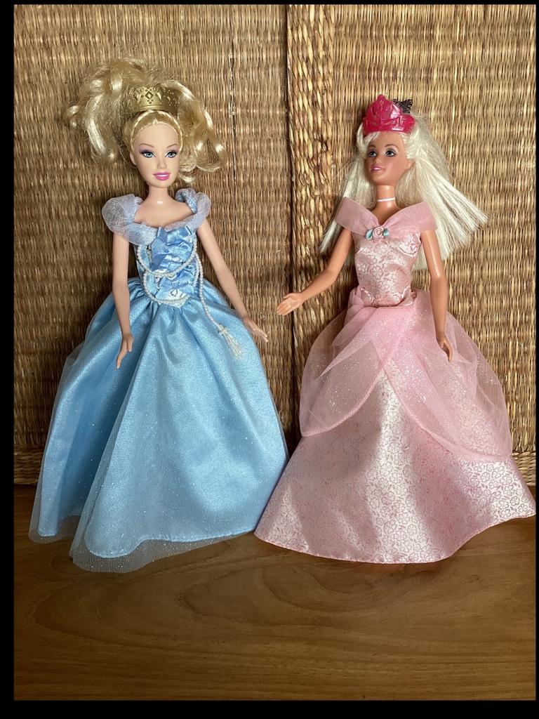 2 barbies princesses, Enlèvement ou Envoi, Comme neuf