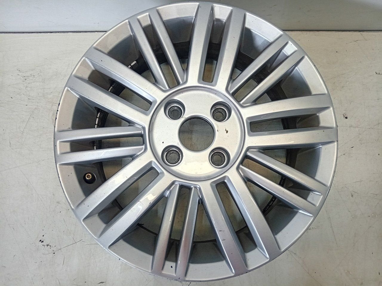 Velg Volkswagen Up, Auto-onderdelen, Onderdelen@venauto.nl, Van der Ven Autorecycling B.V., Gebruikt, 15 inch