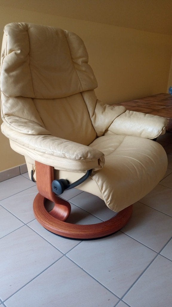 Comfortabele lederen relaxzetel met draaivoet, Enlèvement, Utilisé