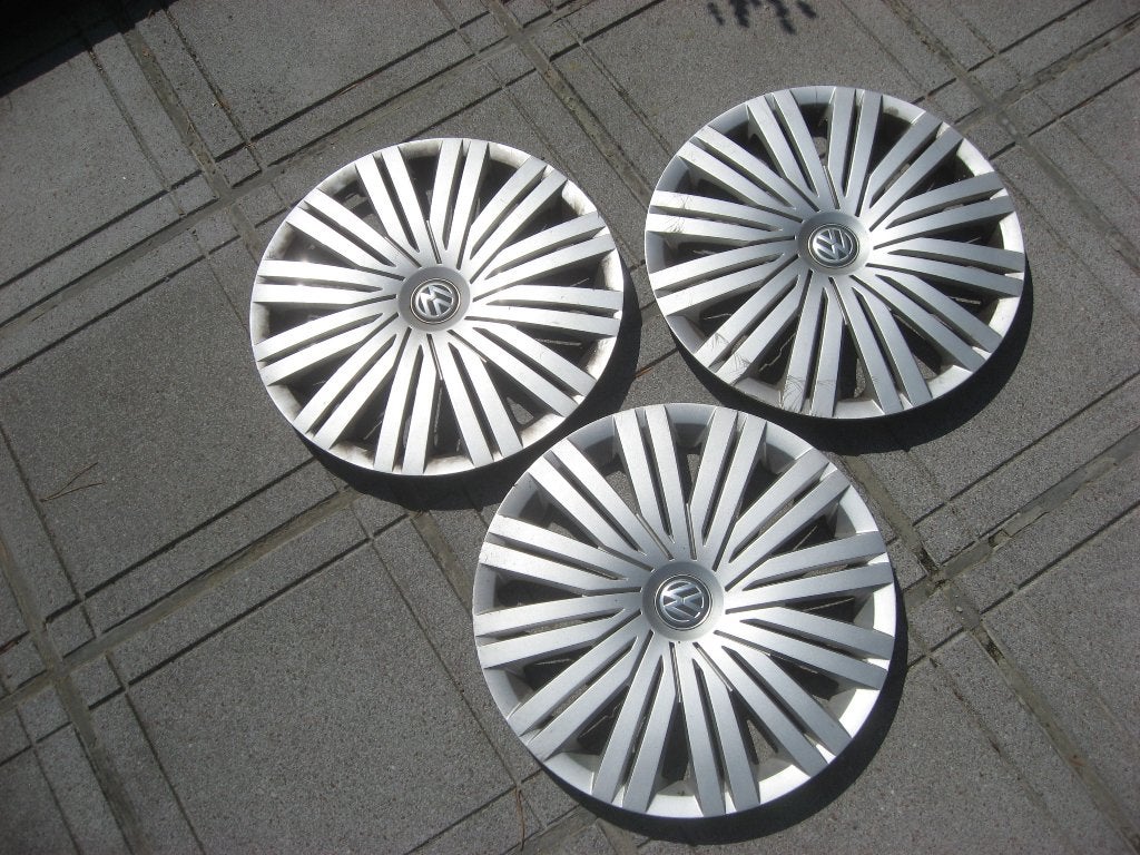 3 enjoliveurs VW MD 15, Enlèvement, Utilisé