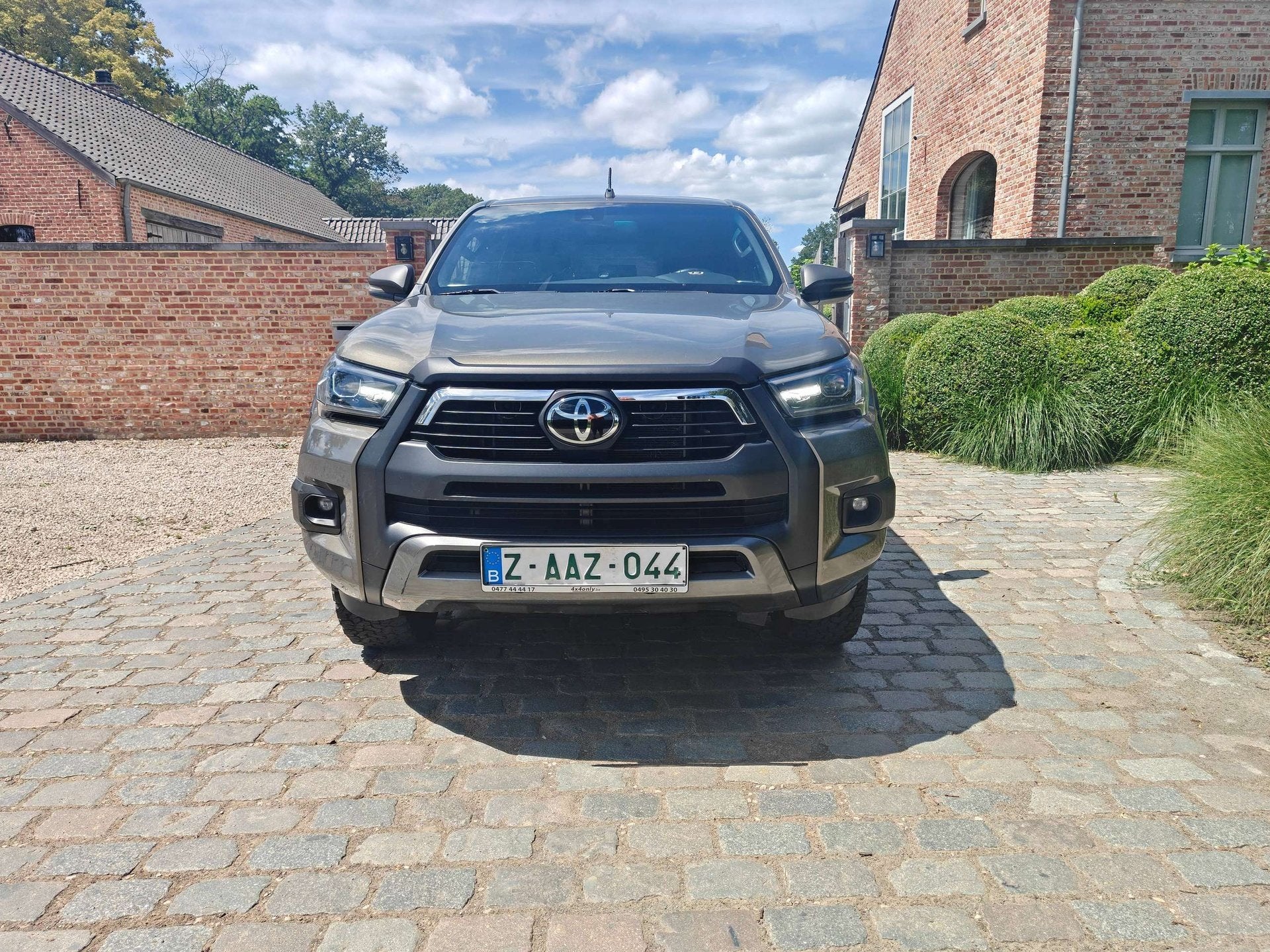 Toyota Hilux 2.8 D-4D 4WD Invincible €33760 excl. BTW, Auto's, Automaat, Gebruikt, 4 cilinders, Bedrijf