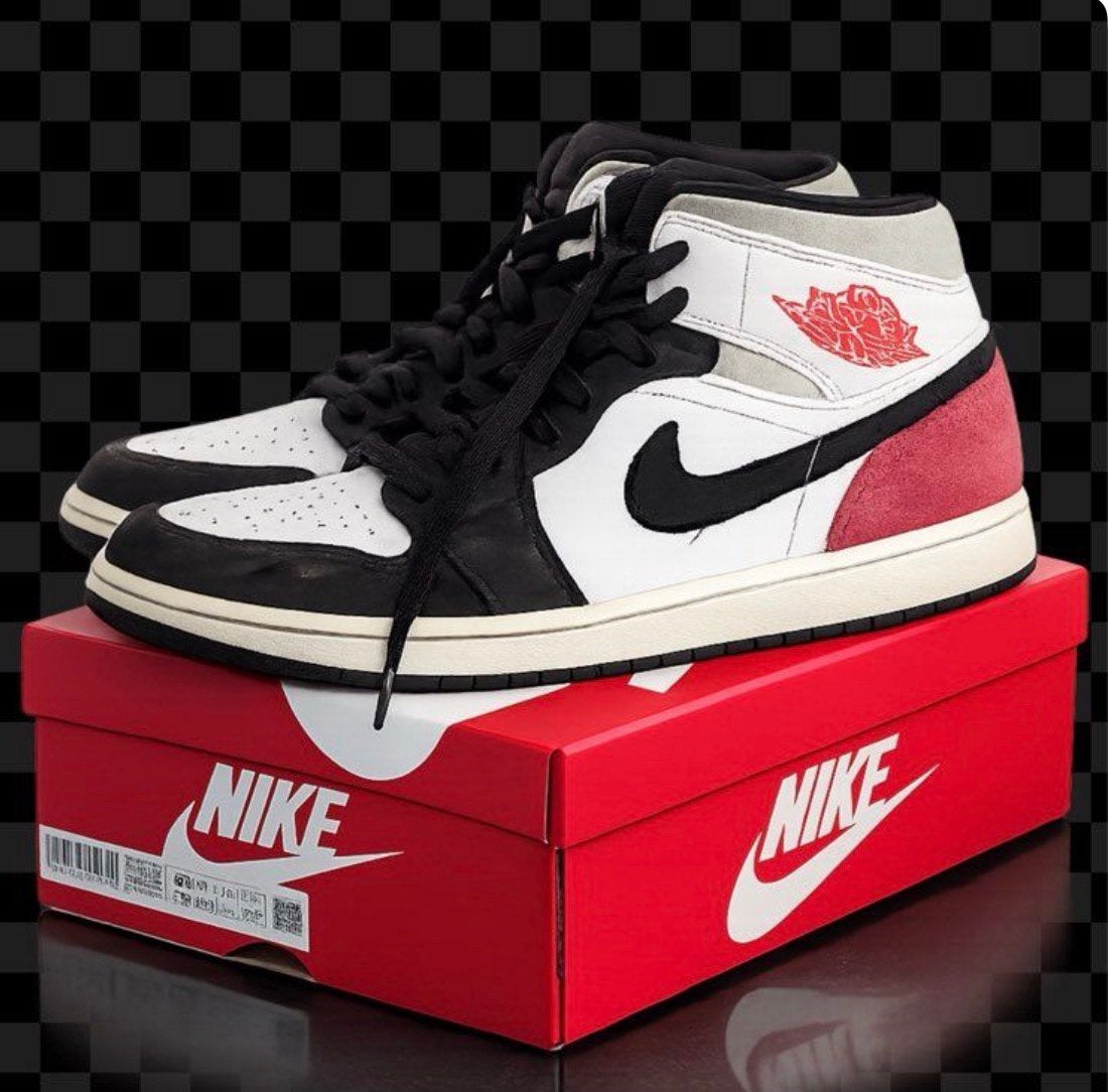 baskets Nike Air Jordan 1 taille 45, Enlèvement ou Envoi, Comme neuf, Blanc, Baskets