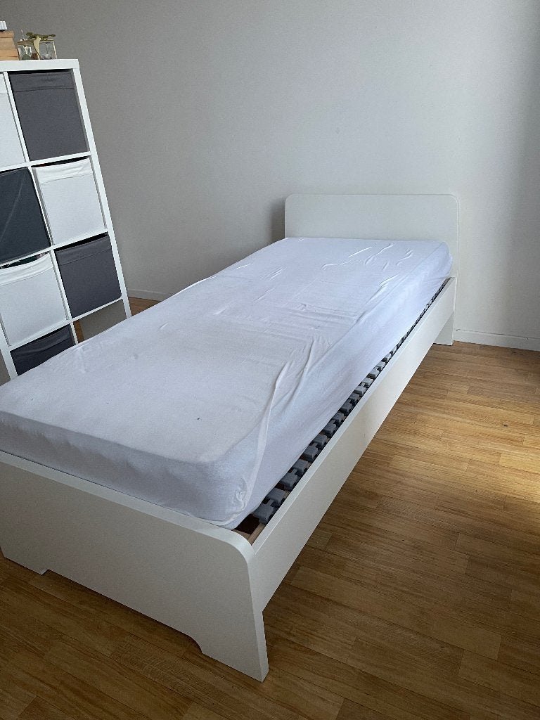 Lit simple IKEA, Neuf, 90 cm, Une personne, Enlèvement