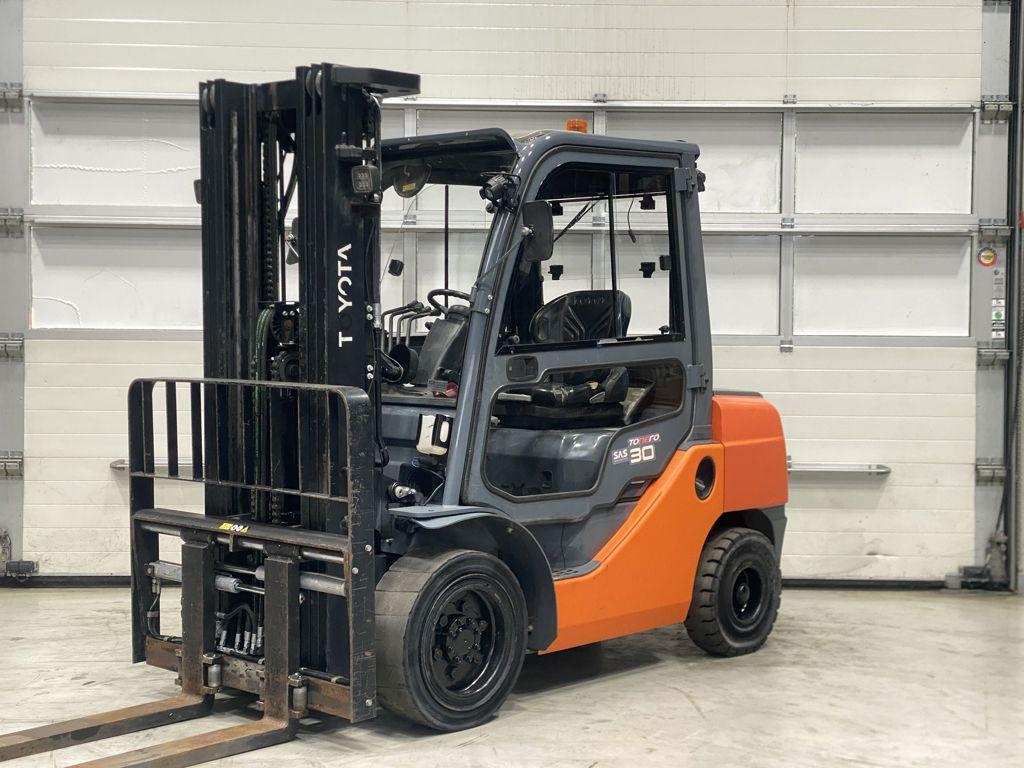 TOYOTA 02-8FDF30, 3000 tot 4000 kg, Diesel, Heftruck, TOYOTA