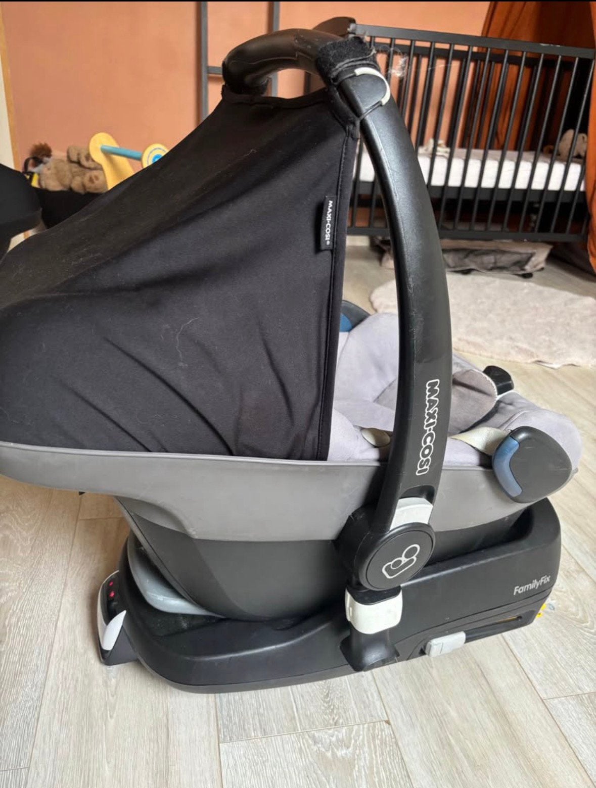 Maxi Cosi + Isofix, Ophalen, Gebruikt