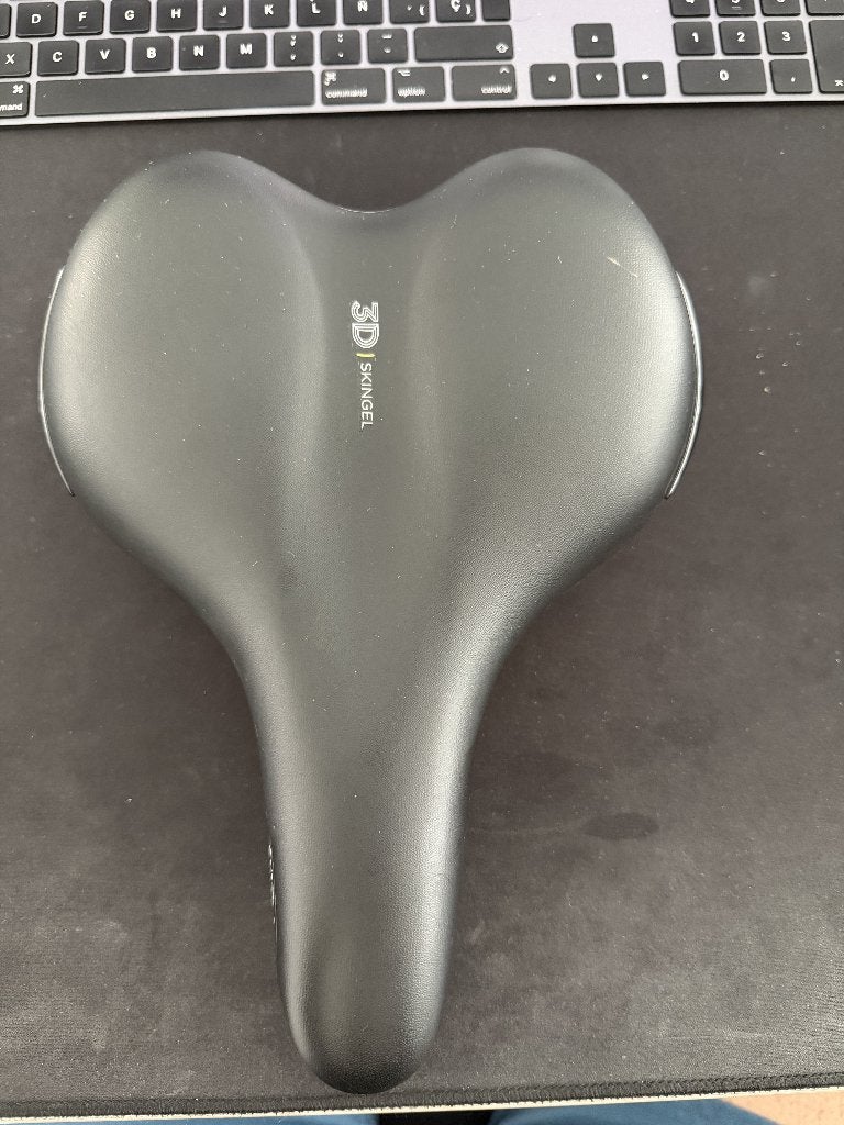 2x Selle Royal Nuvola 3D Skingel fietszadel –, Enlèvement, Comme neuf, Stadsfiets, Selle