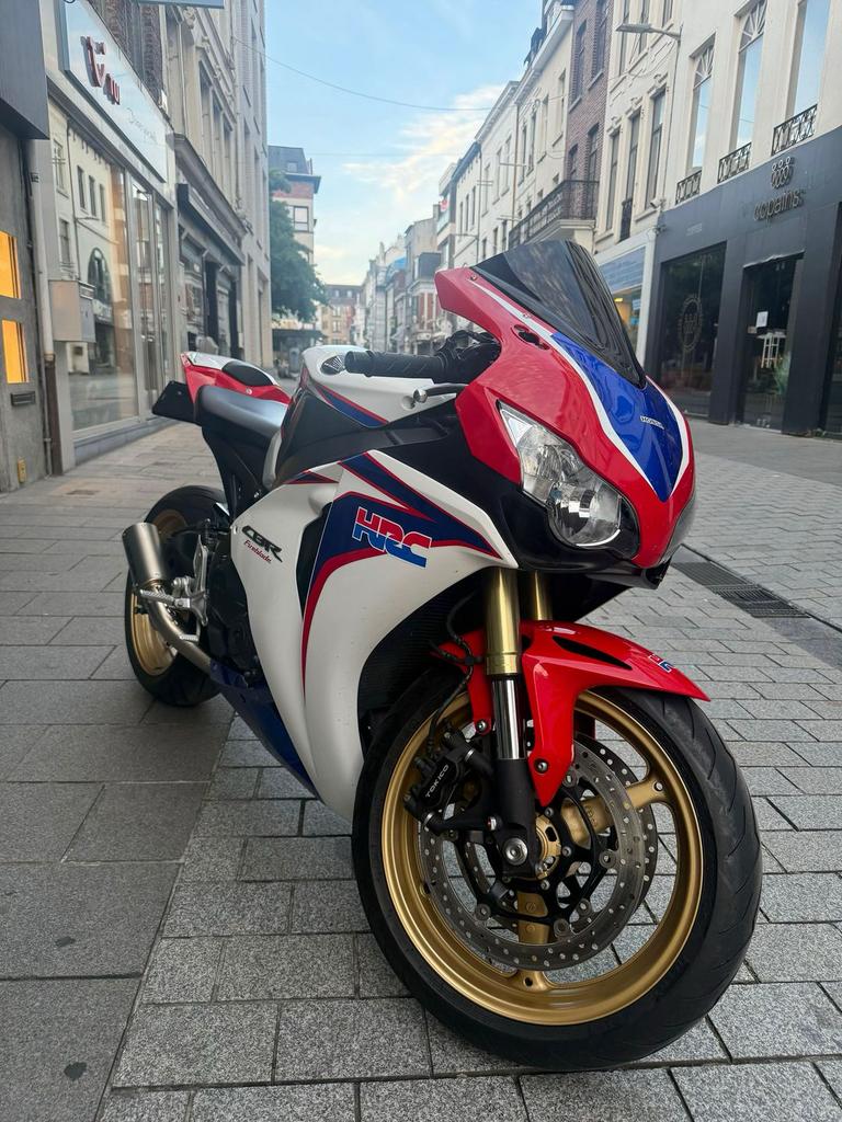 HONDA CBR 1000 rr, Permis Moto A, Occasion, Plus de 35 kW, Super Sport