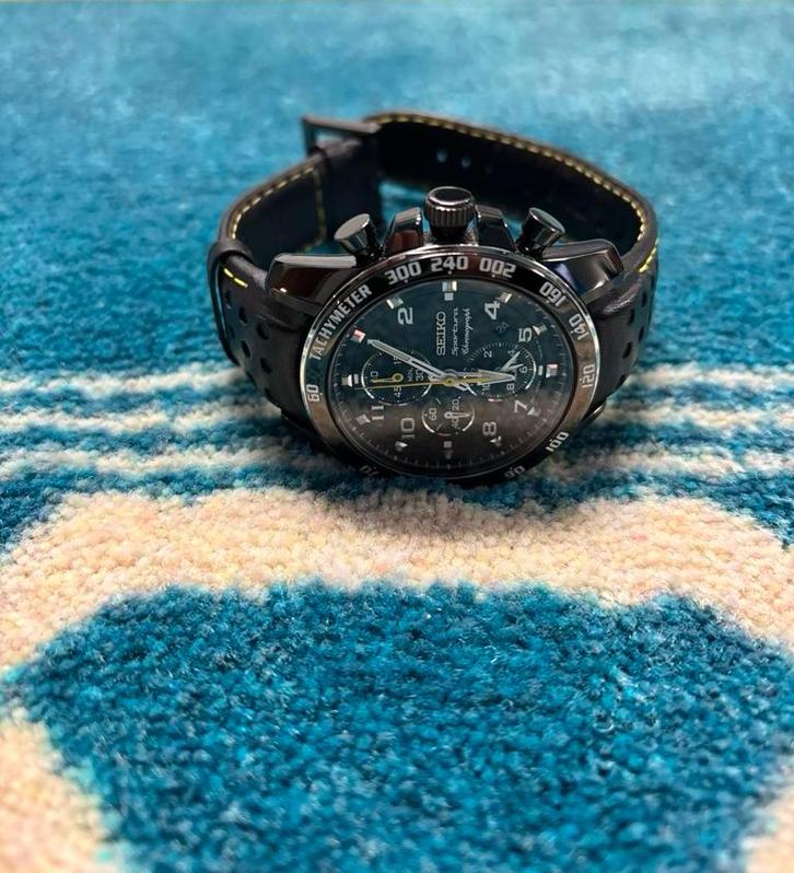 Montre Seiko Sportura, Bijoux, Sacs & Beauté, Enlèvement ou Envoi, Comme neuf