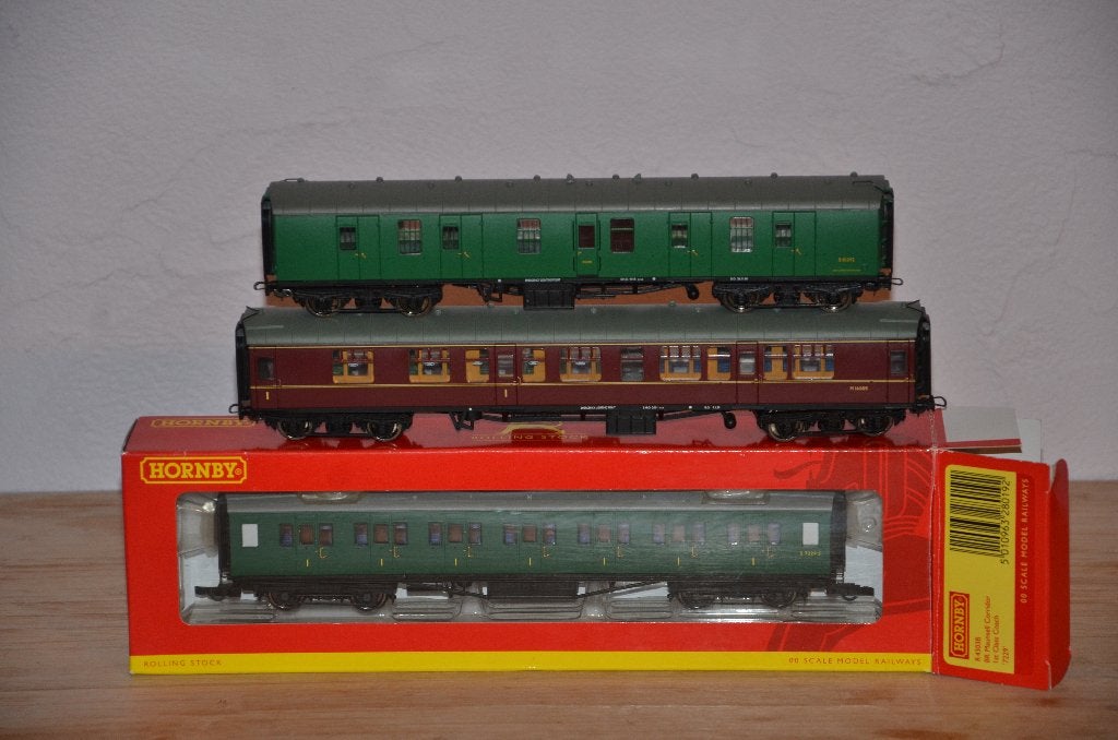 HO-HORNBY+BACHMANN-3 nieuwe personenauto's - NEM-box, Ophalen of Verzenden, Zo goed als nieuw, Bachmann