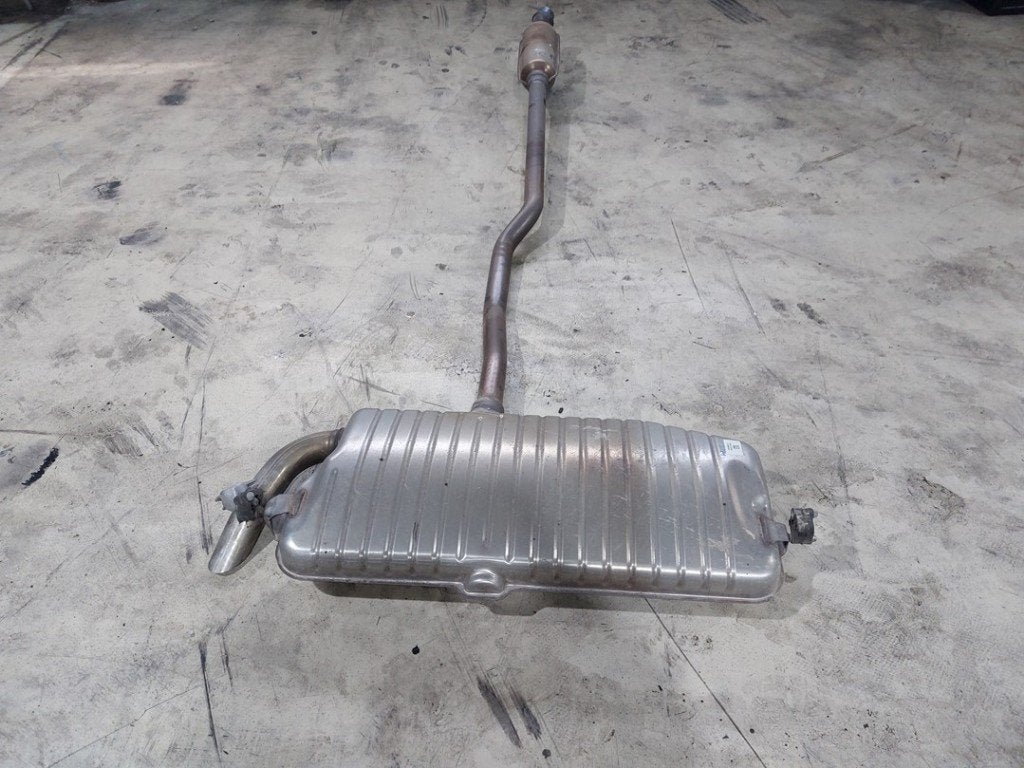 ÉCHAPPEMENT CENTRE + ARRIÈRE SILENCIEUX Mini (F65 / F66), Petuelring 130
80809  München, DE, Mini, Utilisé, Minikundenbetreuung@mini.de