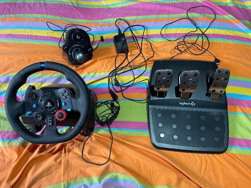 G29 driving force Logitech stuur + pedalen, Games en Spelcomputers, Spelcomputers | Sony Consoles | Accessoires, Ophalen, Zo goed als nieuw
