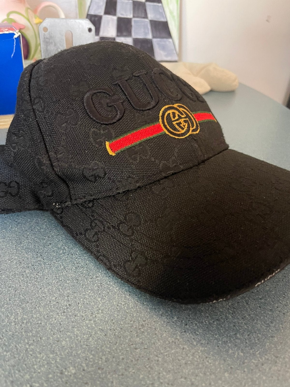 Gucci Pet, Ophalen, Zo goed als nieuw, Pet