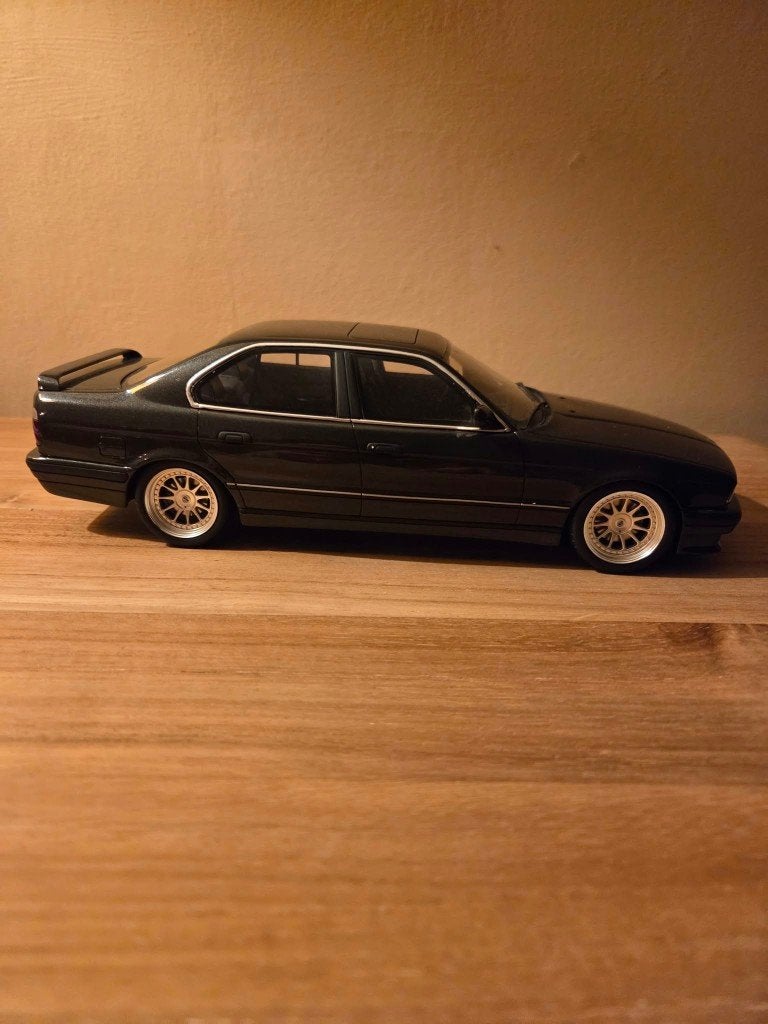 1/18 bmw, Hobby en Vrije tijd, Ophalen of Verzenden, Zo goed als nieuw, Auto
