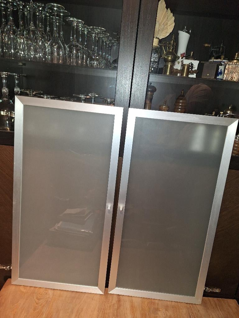Lot de 2 portes IKEA EFFECTIV, Moins de 100 cm, Comme neuf, Enlèvement, Autres matériaux