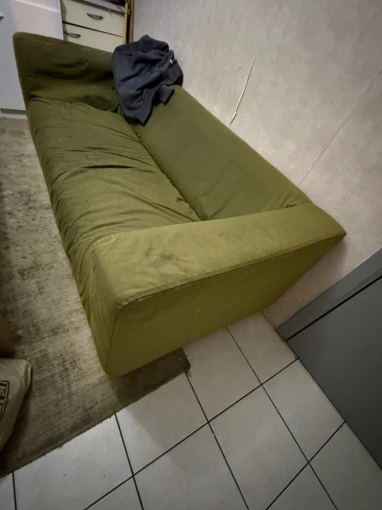 Canapé utilisé, Utilisé, Deux personnes, 190 cm ou moins, 70 cm ou moins