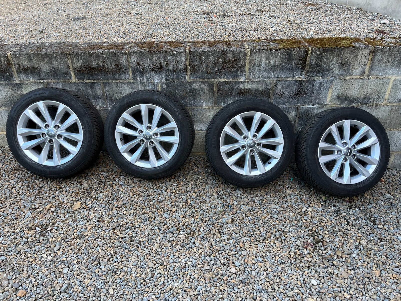 Audi A3 velgen + 205/55/16 ContiWinterContact winterbanden, Ophalen, Gebruikt, 16 inch, Banden en Velgen